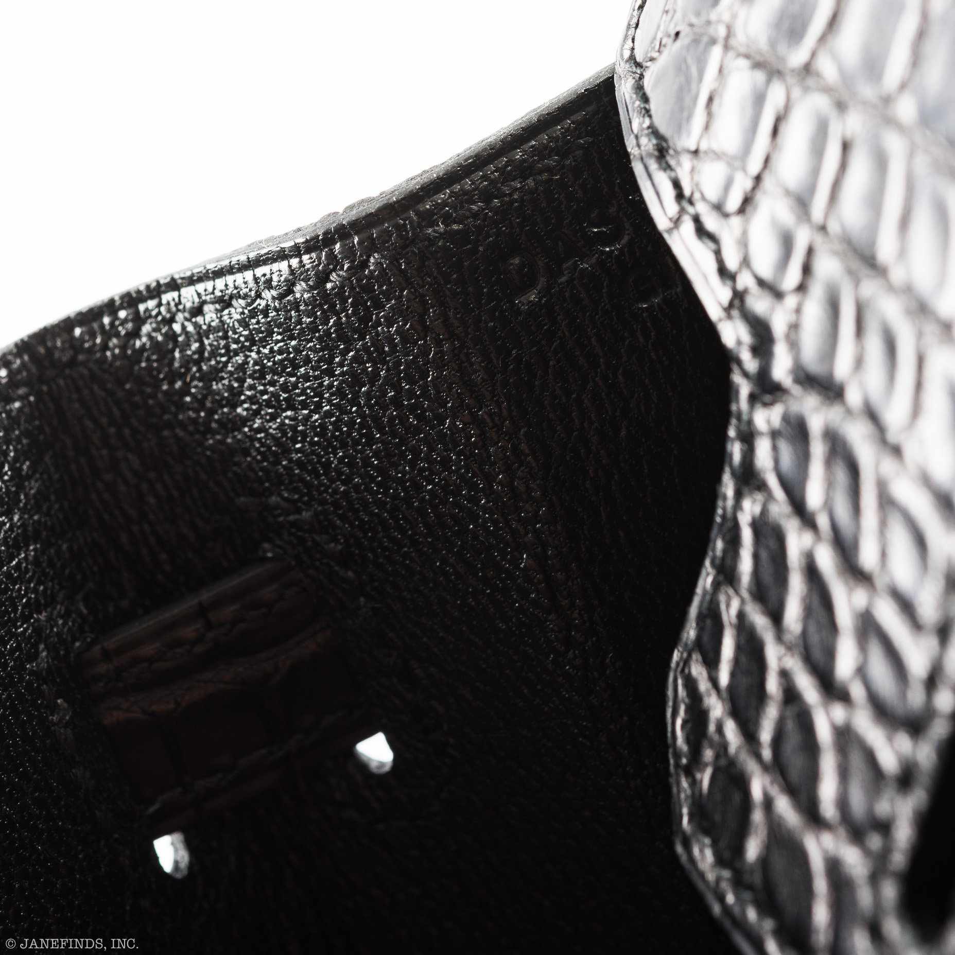 Hermès Birkin 25 Black Matte Alligator Gold Hardware