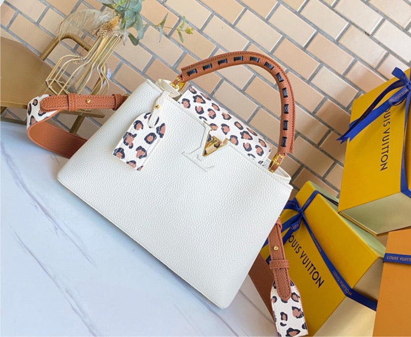 Leather LV woman handbag
