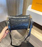 New LV a woman handbag