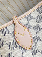 Louis Vuitton Neverfull MM  Tote Bag
