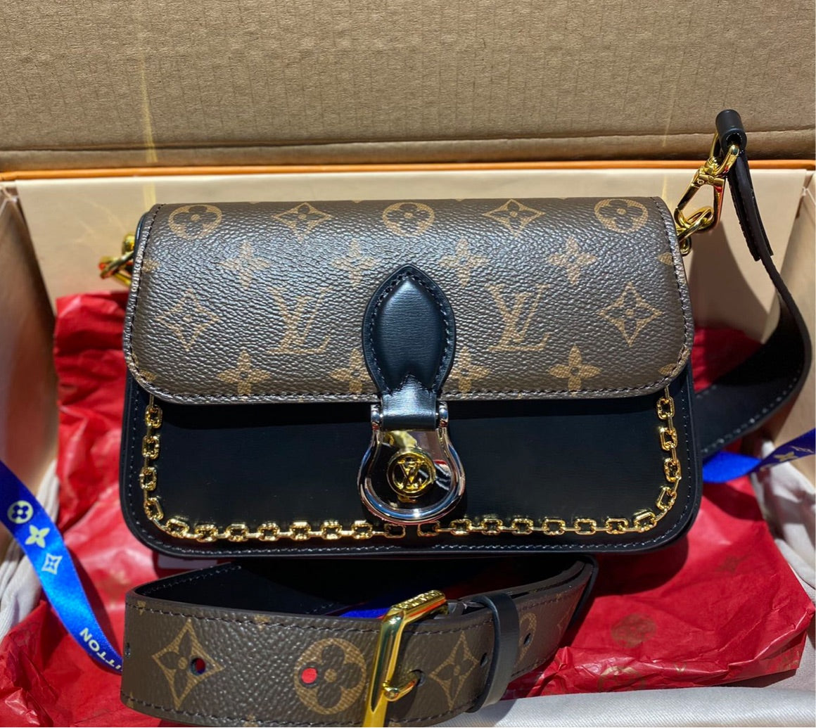 New Louis Vuitton woman shoulder bag