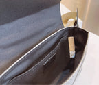 LV ladies Pouch / Bag