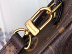 Louis Vuitton Pochette Metis Bag