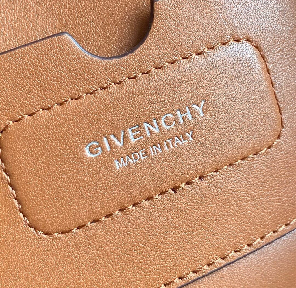 Givenchy Medium Antigona Soft Bag In Smooth Leather