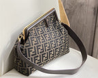 New fendi 2021 ladies shoulder Handbag