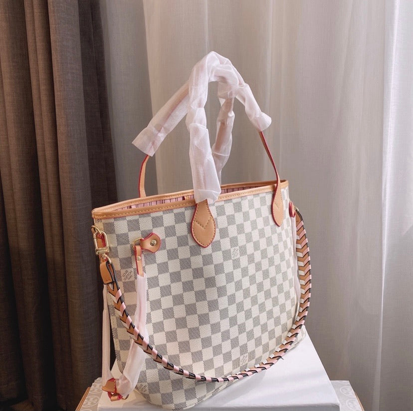 LV neverfill Woman handbag