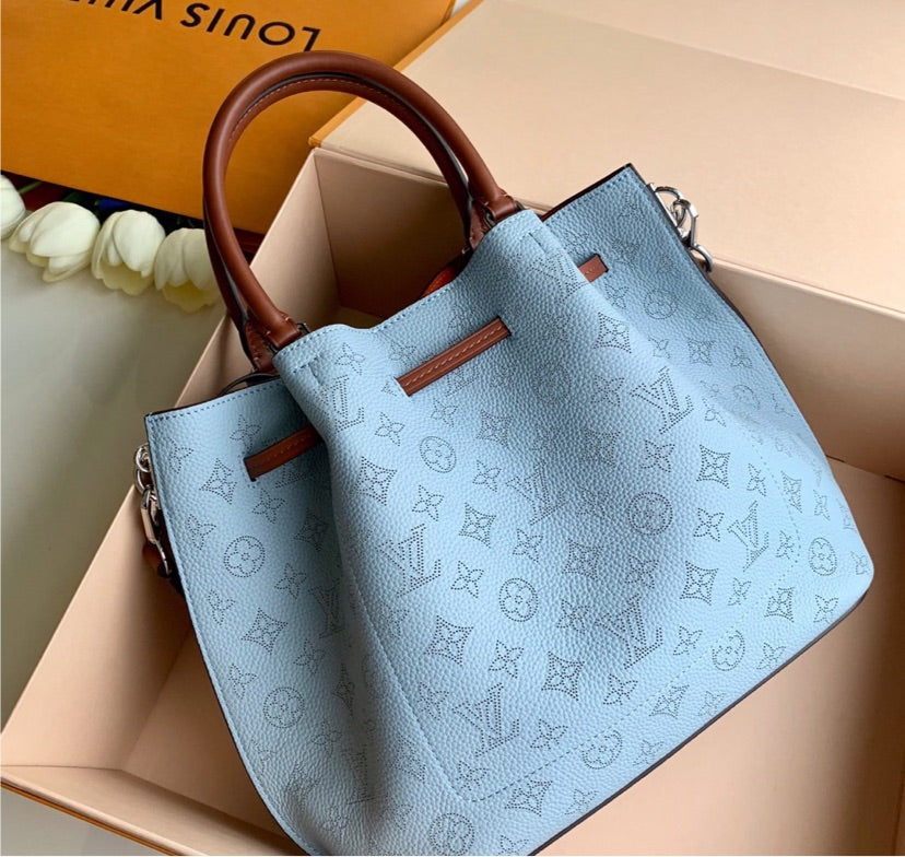 Louis Vuitton woman Handbag