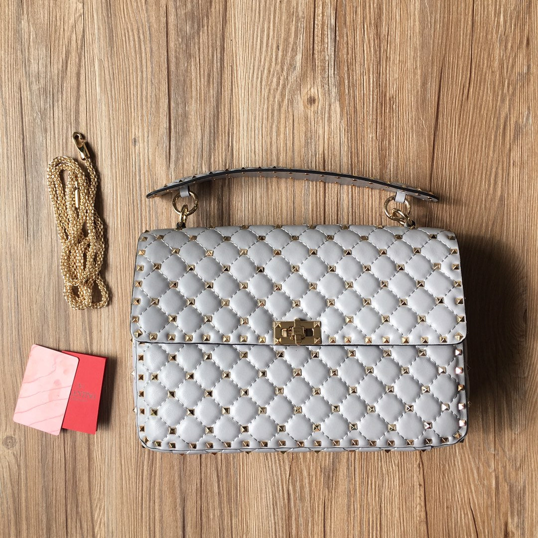 Valentino Garavani  Rockstud Spike Medium  Bag