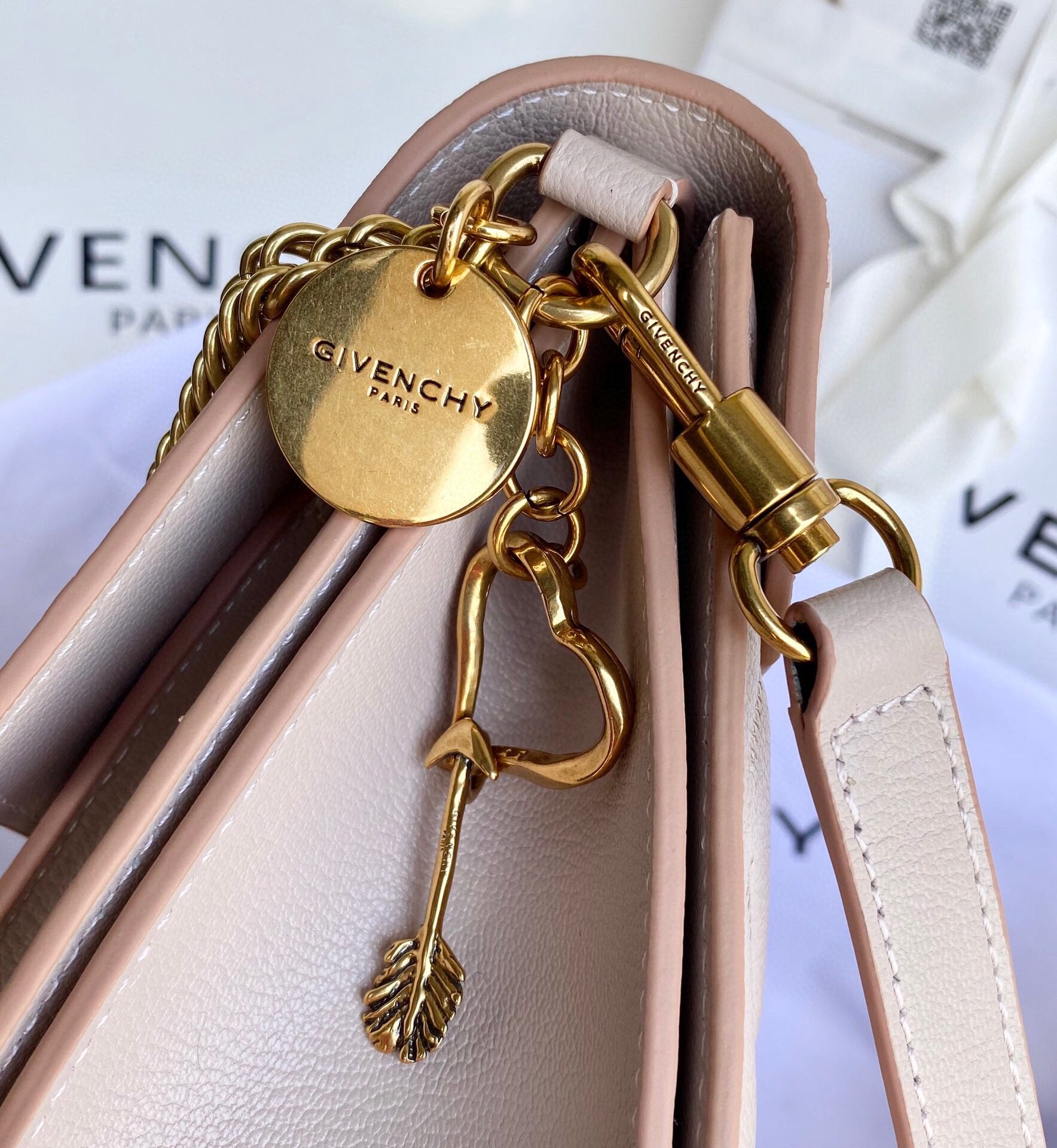 Givenchy GV3 Medium Bag In Diamond Quilted Leather