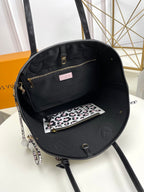 Louis Vuitton Neverfull MM Bag