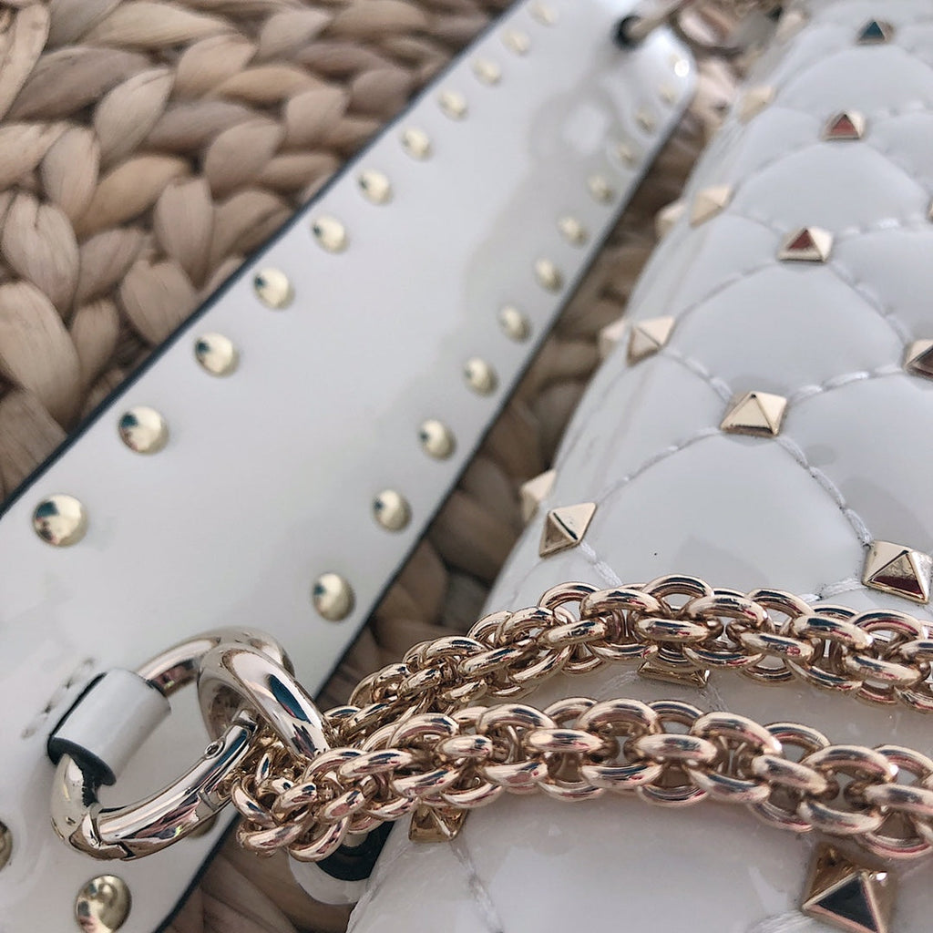 Valentino Garavani  Rockstud Spike Medium  Bag