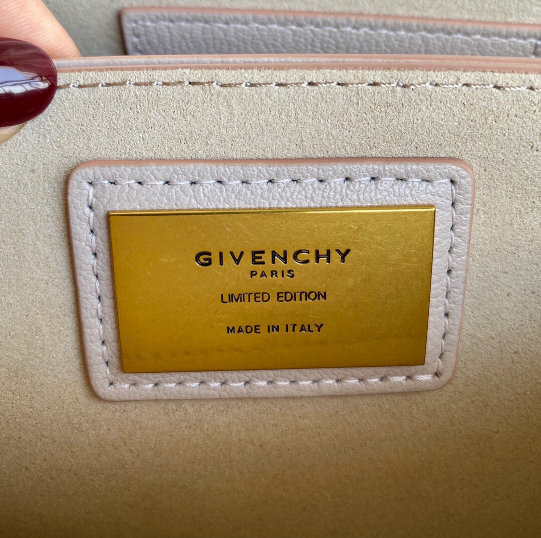 Givenchy GV3 Medium Bag In Diamond Quilted Leather