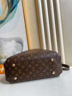 Louis Vuitton Montaigne MM Bag