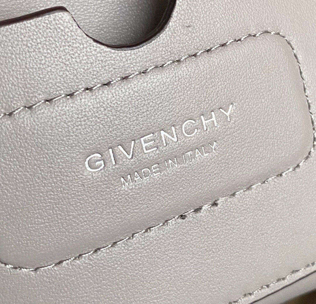Givenchy Medium Antigona Soft Bag In Smooth Leather