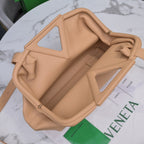 Bottega Veneta Point Medium Bag