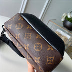 Louis Vuitton Avenue Sling Bag