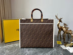 Fendi Sunshine Shopper Meduim Bag