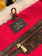 Louis Vuitton Neverfull MM Bag