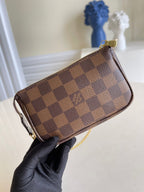 Louis Vuitton Mini Pochette Accessories Bag