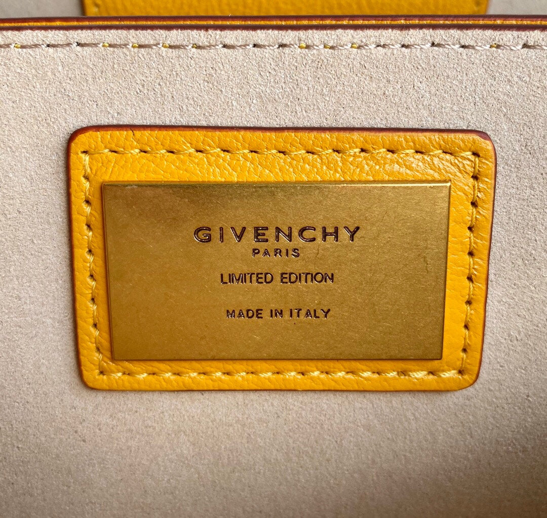 Givenchy GV3 Medium Bag In Diamond Quilted Leather