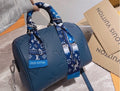 LOUIS V woman shoulder Bag