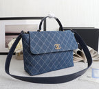 Chanel Woman Handbag