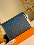 Louis Vuitton Pochette Voyage MM