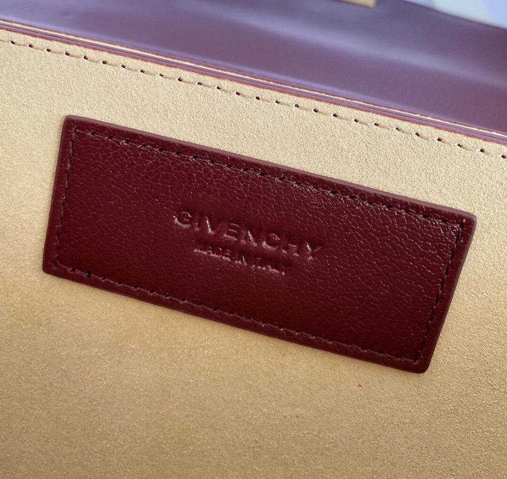 Givenchy GV3 Medium Bag In Diamond Quilted Leather