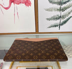 Louis Vuitton Daily Pouch