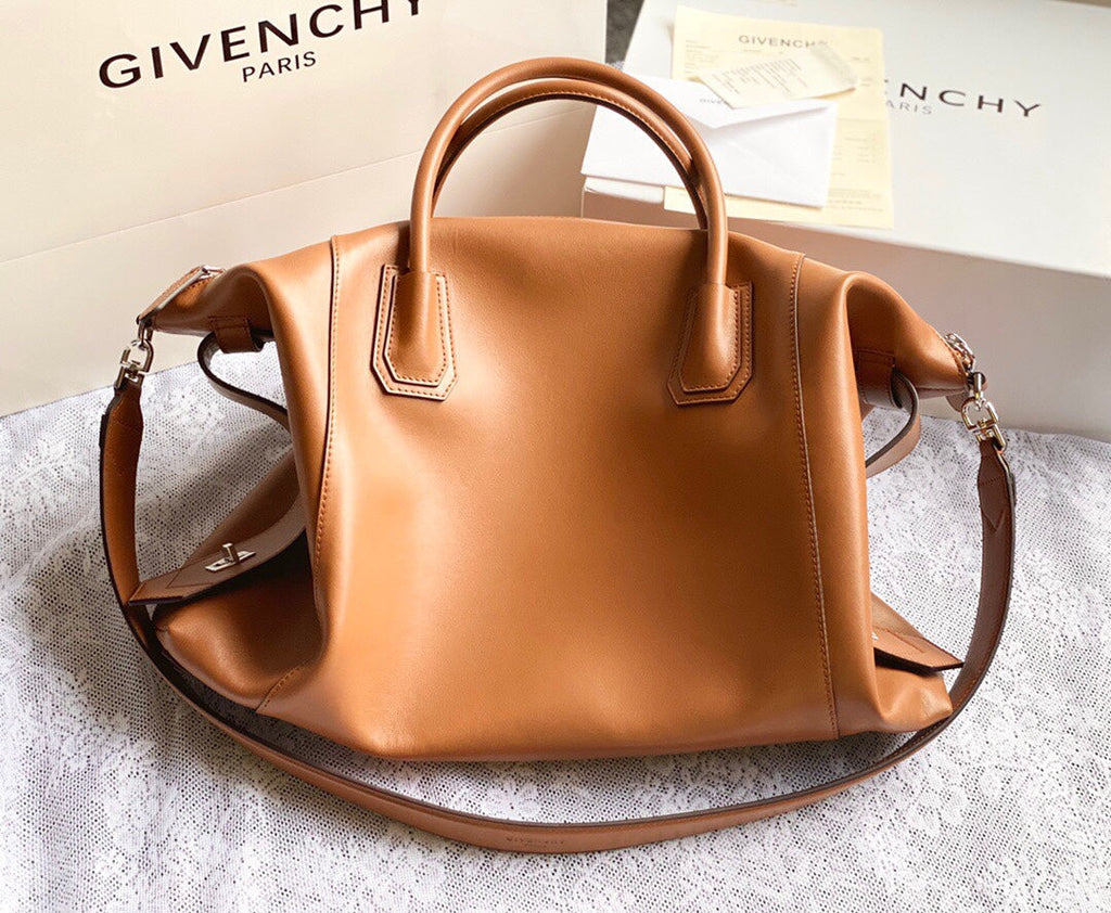 Givenchy Medium Antigona Soft Bag In Smooth Leather