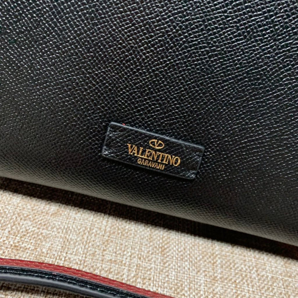 Valentino Garavani Small Vsling Grainy Calfskin Bag