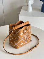 Louis Vuitton NeoNoe MM Bag
