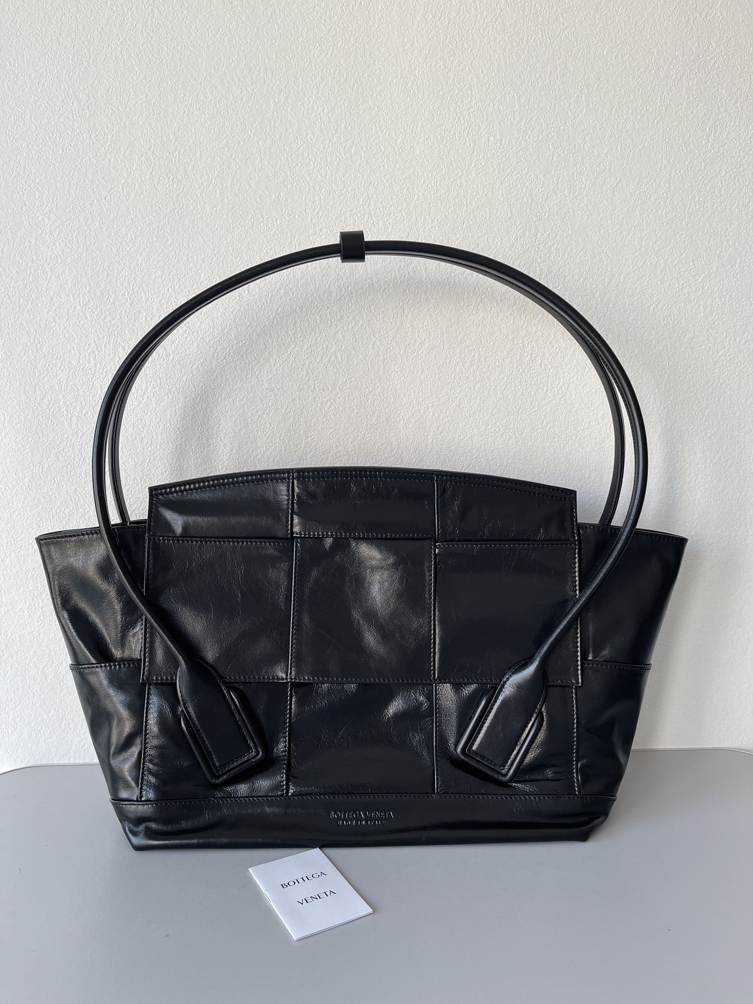 Bottega Veneta Arco Medium Bag