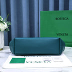 Bottega Veneta Point Medium Bag