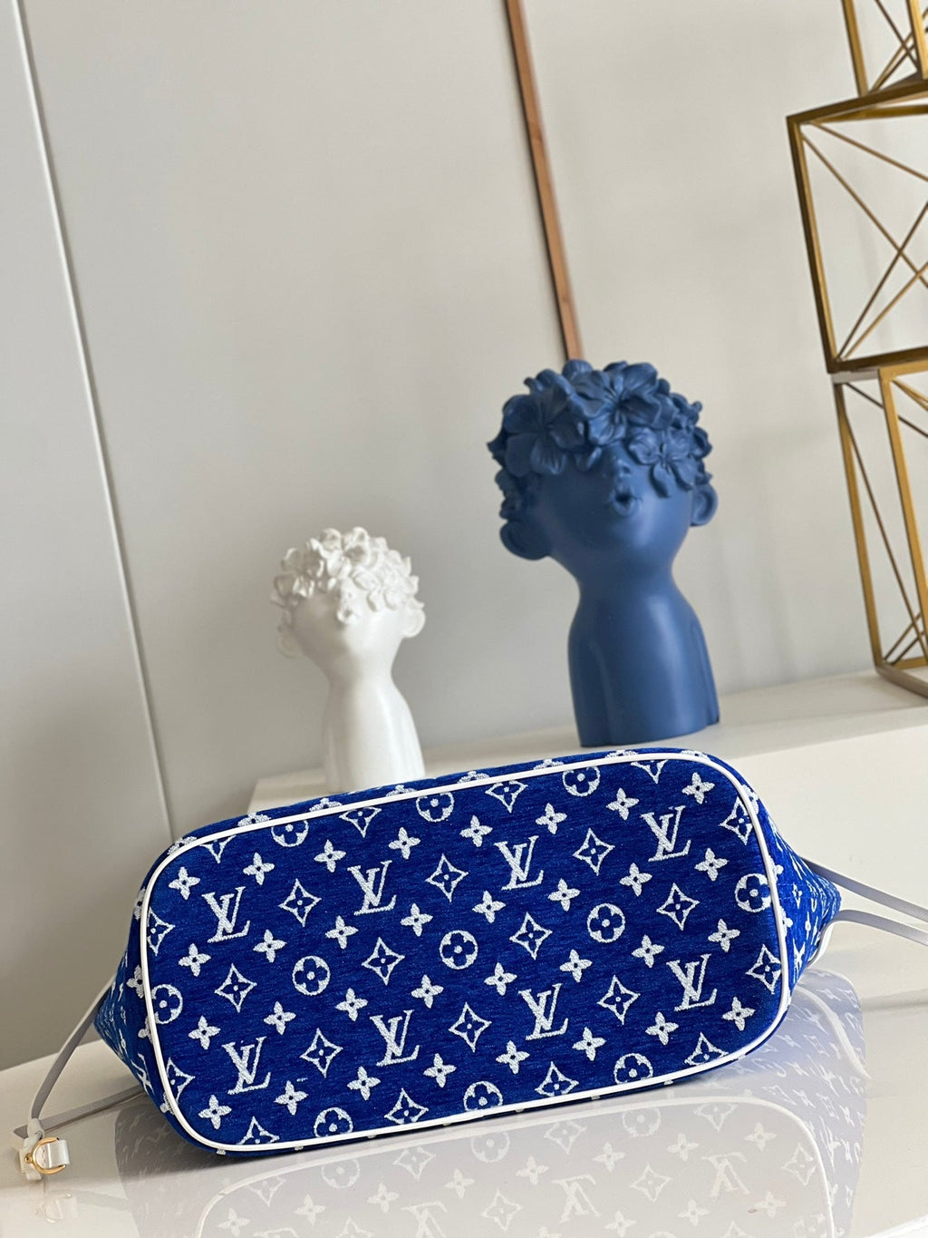 Louis Vuitton Neverfull MM  Tote Bag
