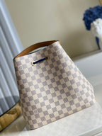 Louis Vuitton NeoNoe MM Bag