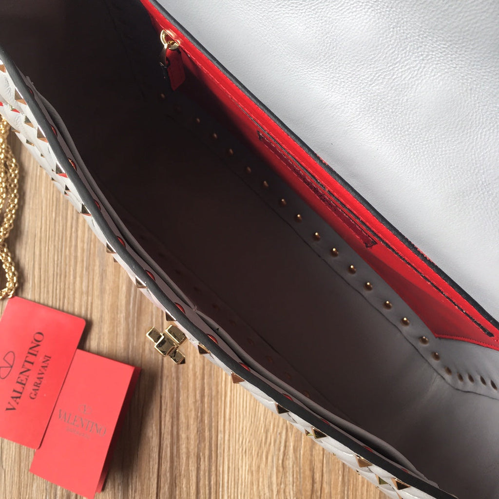 Valentino Garavani  Rockstud Spike Medium  Bag
