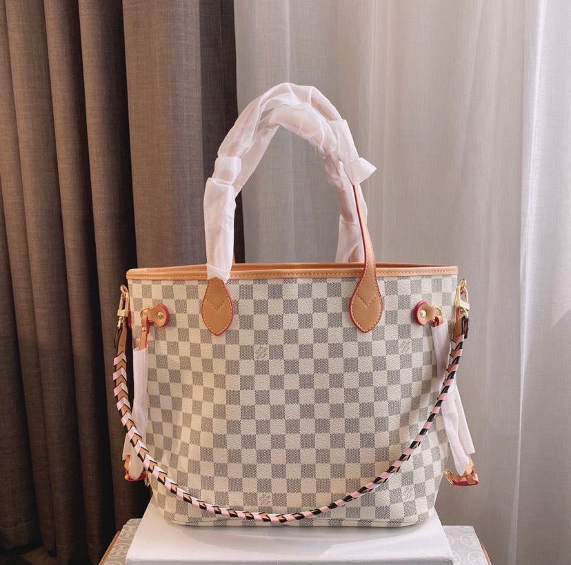 LV neverfill Woman handbag