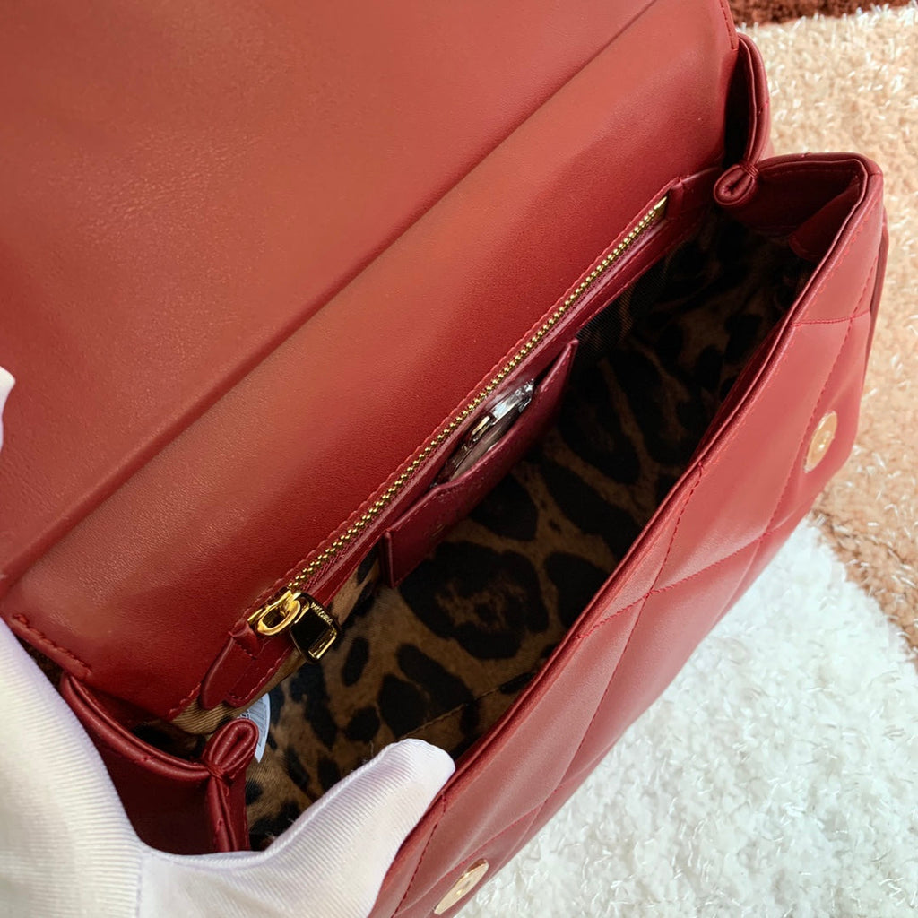Dolce and Gabbana Medium Sicily Bag In Aria Matelasse  Calfskin