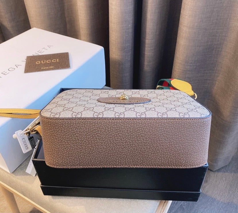 Woman Gucci Crossbody